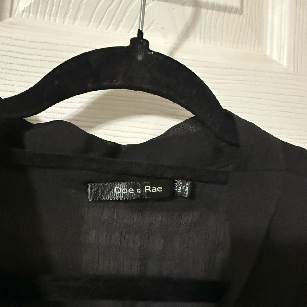 Doe & Rae Black Ruffled Tie Front Blouse - Picture 2 of 4